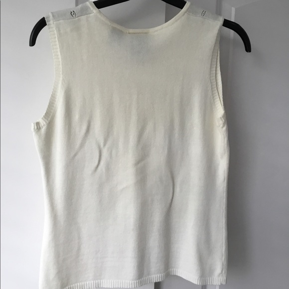 Woman’s clothes - Picture 4 of 6